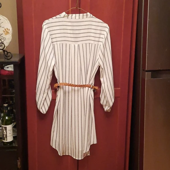 Dress - Picture 4 of 5